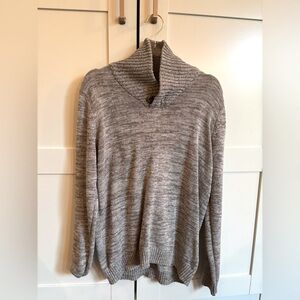 Cozy, warm silverlake boys sweater, like new size XL